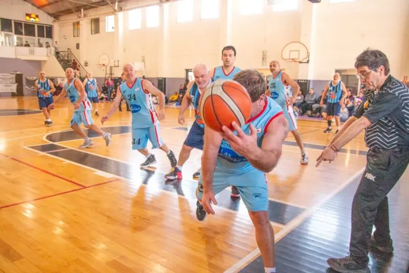 Turismo deportivo: más de 1000 deportistas participarán del torneo maxi básquet - Diario Criterio Online