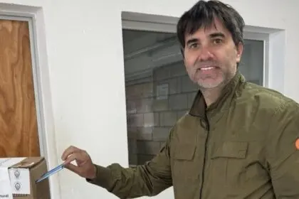 EL INTENDENTE DE CASTELLI LLAMÓ A VOTAR Y EXPRESÓ SU POSTURA TRAS EMITIR EL SUFRAGIO