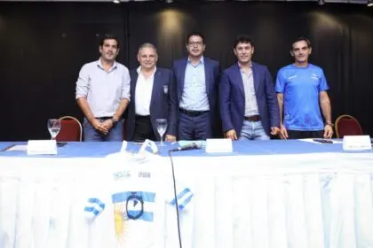 DOLORES EN LA AGENDA DEPORTIVA NACIONAL: EL INTENDENTE JUAN PABLO GARCÍA FIRMÓ UN CONVENIO CON LA FEDERACIÓN ARGENTINA DE CICLISMO 
