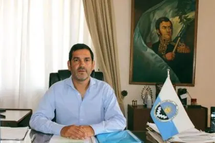 JUAN PABLO GARCÍA: “LA ESCUELA TIENE QUE VOLVER A SER UN LUGAR DE ORDEN, RESPETO Y APRENDIZAJE”