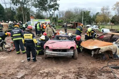 DOLORES ES SEDE DE UNA IMPORTANTE CAPACITACIÓN REGIONAL: SIMULACIONES DE RESCATE Y USO DE HERRAMIENTAS ESPECIALES