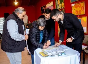 Con una nueva jornada de firma de escrituras, Dolores sigue avanzando en la regularización dominial - Diario Criterio Online