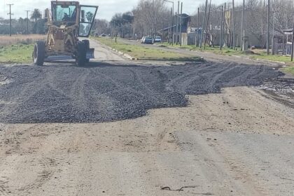 Continúan las tareas de bacheo y mantenimiento urbano en Tordillo - Diario Criterio Online