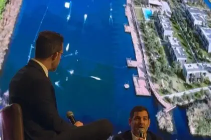 JUAN PABLO GARCÍA EXPUSO EN UN COLOQUIO CON EMPRESARIOS Y ECONOMISTAS SOBRE EL POTENCIAL TURÍSTICO Y PRODUCTIVO DE DOLORES