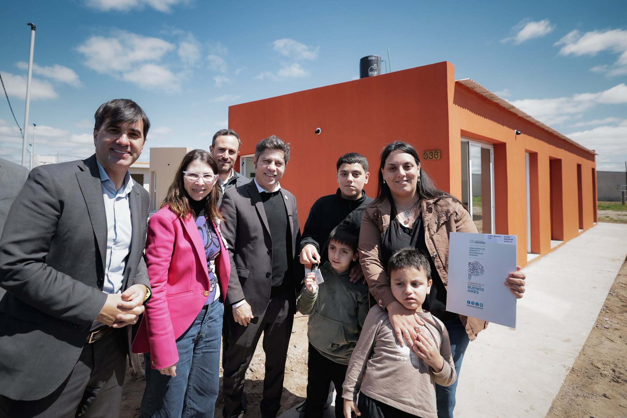 CASTELLI: Kicillof inauguró un Centro de Desarrollo Infantil y entregó viviendas que habían sido paralizadas por el Gobierno nacional