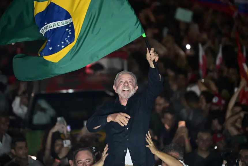 Elecciones en Brasil: Lula da Silva ganó un histórico balotaje a Flávio Bolsonaro
