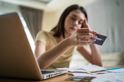 El sueldo cada vez dura menos y el impacto es más fuerte en los ingresos más bajos - Diario Criterio Online
